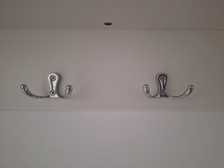 Colgador con almacenaje