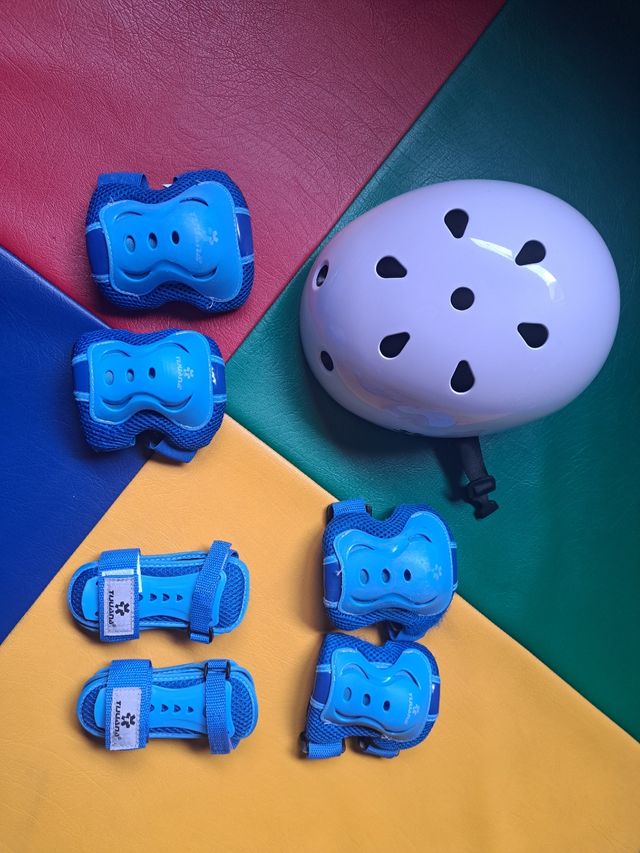 Patines 4 ruedas, marca playlife. Muy molones!