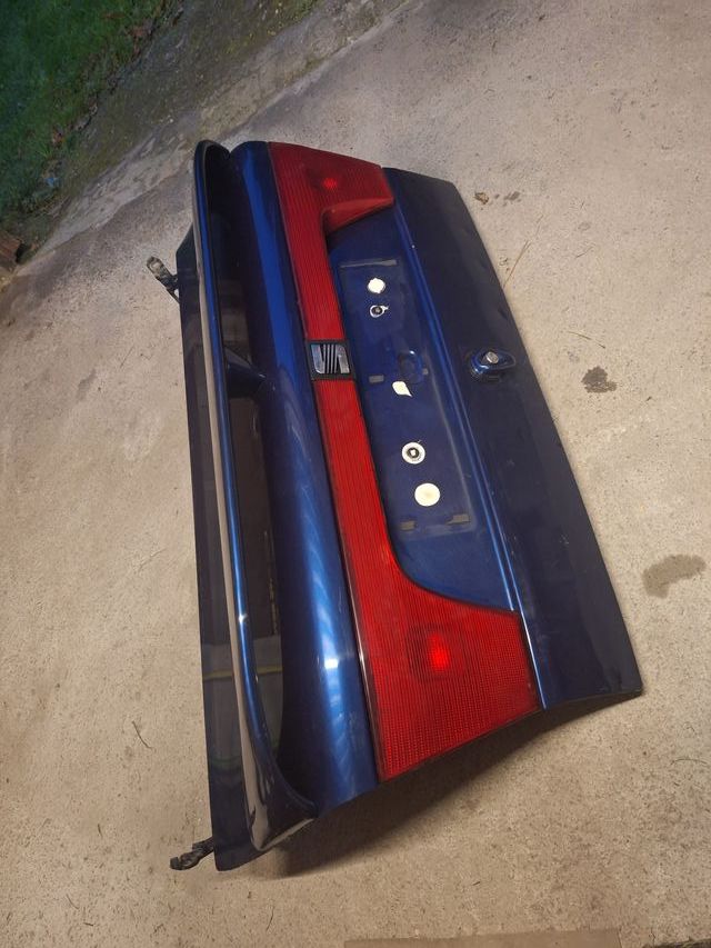 Porton trasero cordoba coupe