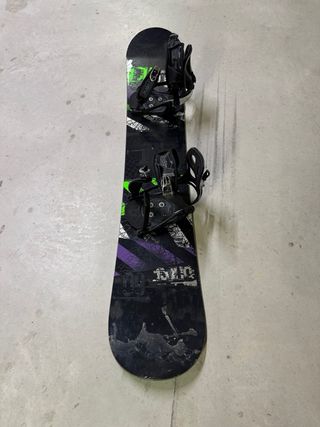 Tabla snowboard fijaciones y botas