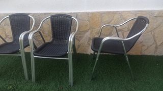 Sillas plástico y aluminio