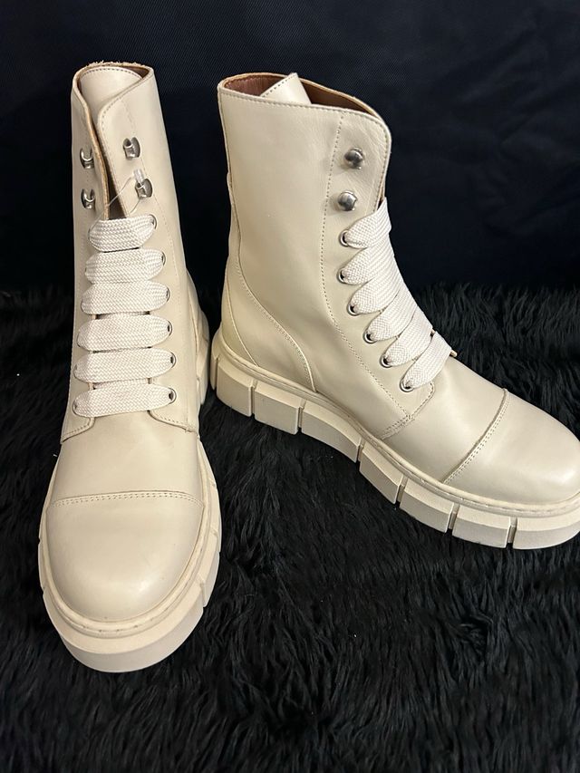 STIVALI STRINGATI ALOHAS TAGLIA 41