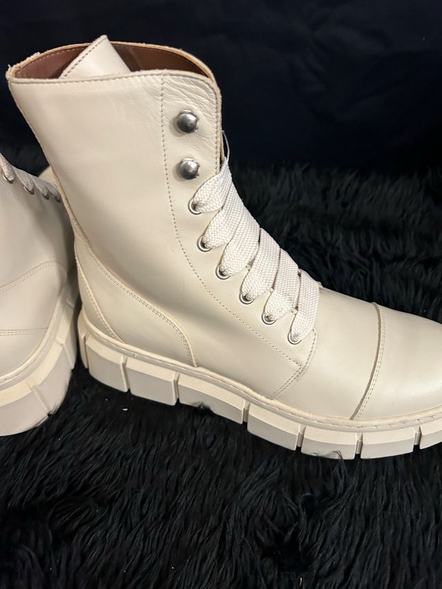 STIVALI STRINGATI ALOHAS TAGLIA 41