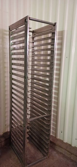 Armario acero inoxidable para bandejas