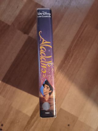 Película VHS ALADDIN (WALT DISNEY)