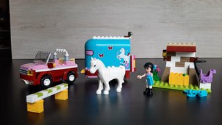 Lego 3186. Remolque del caballo de Emma.