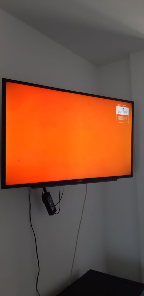 Televisor Sony 40" modelo KDL-40WD650
