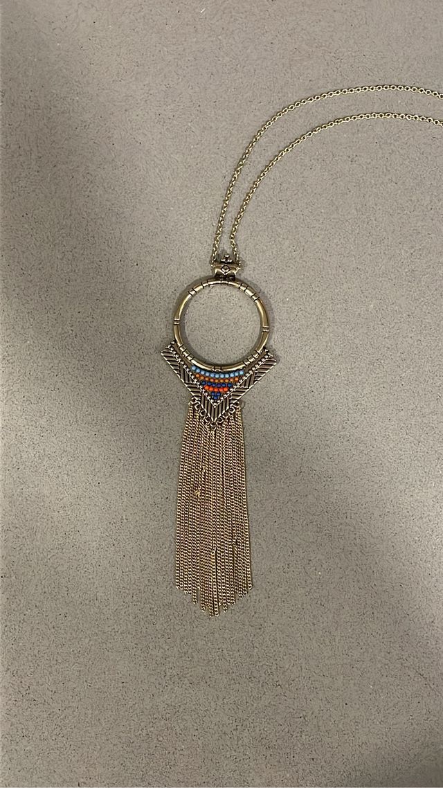 Collar colgante tribal nativo americano dorado