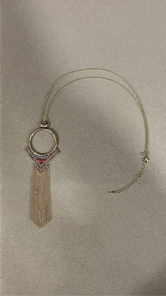 Collar colgante tribal nativo americano dorado