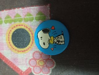 Bisutería, pulseras hechas a mano, anillos, muñeco