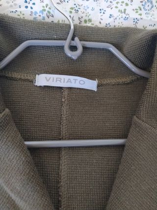 Preciosa chaqueta lana merino talla M,