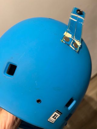 Casco Salomon Brigade snowboard