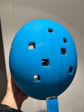 Casco Salomon Brigade snowboard