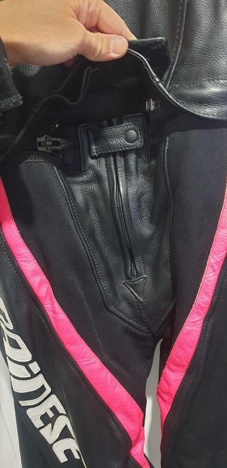 Mono de cuero para moto DAINESE