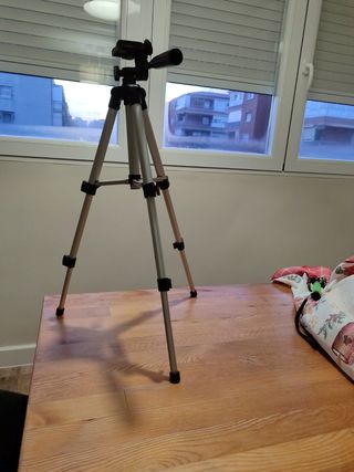 Tripode + soporte móvil + palo selfie