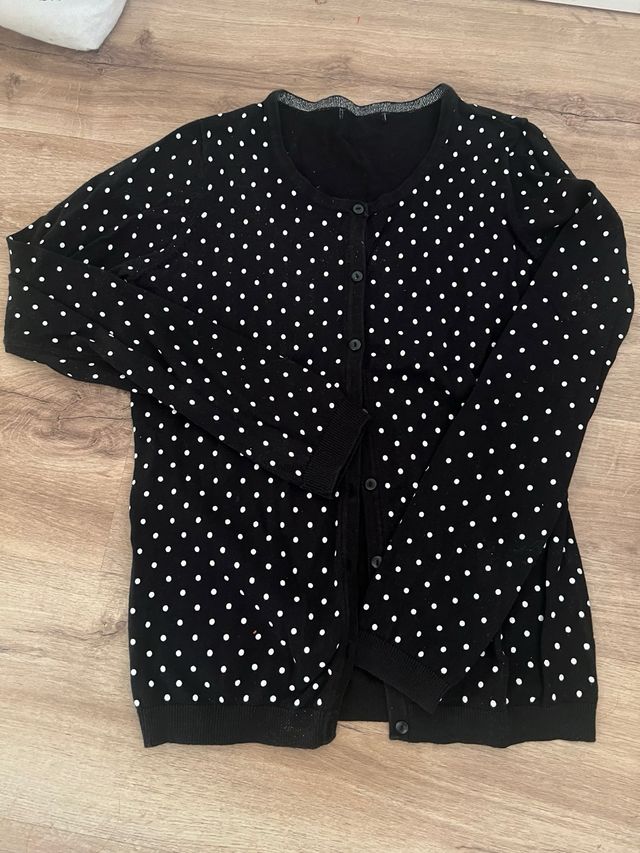 Chaqueta punto lunares