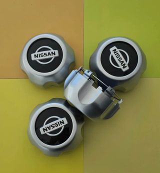 Tapacubos tapabujes Nissan Terrano