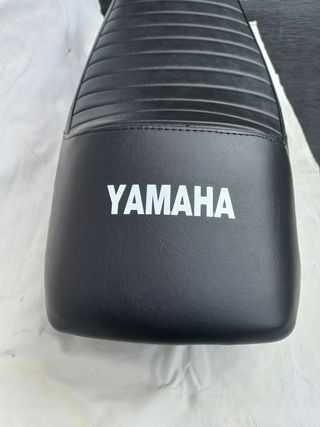 Asiento yamaha xj 650 replica GIULIARI