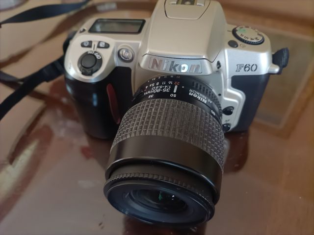 Macchina fotografica Nikon f60