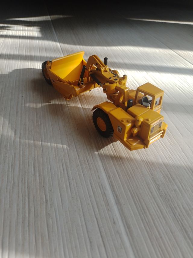 Colección Caterpillar 219
