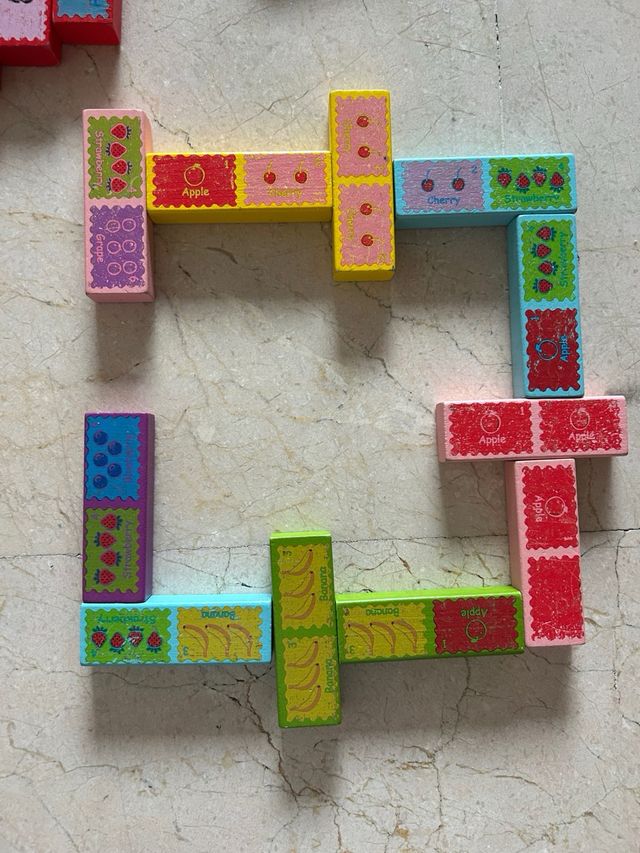 Juego infantil piezas madera