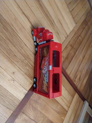 Camion mack de Rayo Macqueen