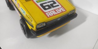 coche juguete Ford fiesta antiguo