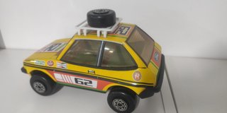 coche juguete Ford fiesta antiguo