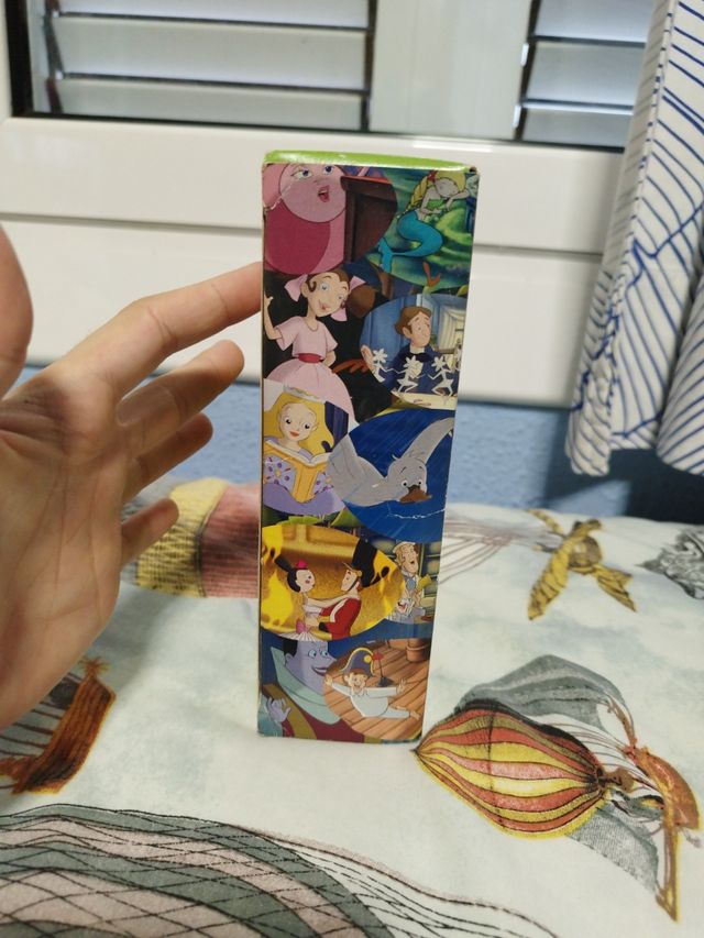 Un país de cuentos DVDs del 1 / 8