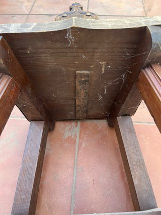 Silla madera antigua