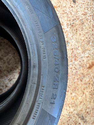 NEUMATICOS 325/40/21