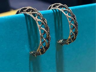 Pendientes de aro de plata trenzados