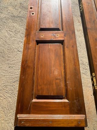 Puerta de calle de madera para casa pueblo