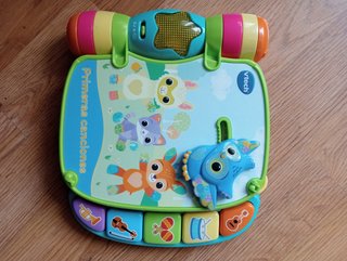 Juguetes de bebé en perfecto estado