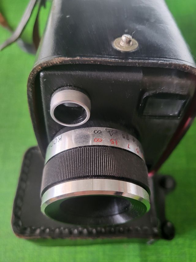 Cámara Super Kodak Instamatic M18 de Segunda mano por 40 EUR en