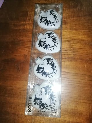 Set di 4 bellissimi 🖤 🤍, in vetro decorativi