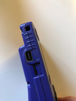 Gameboy Color con funda.