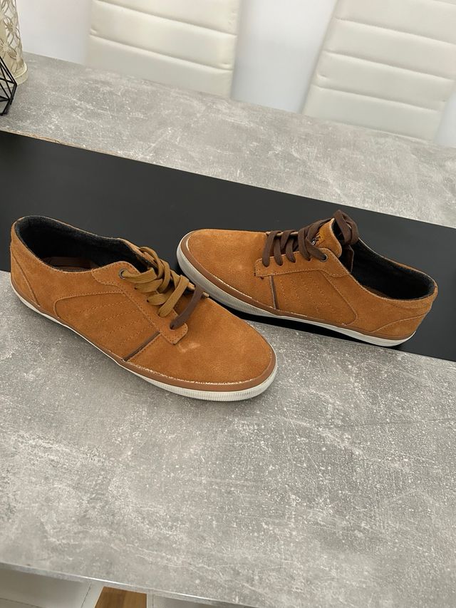 Zapatillas Pull and Bear 43