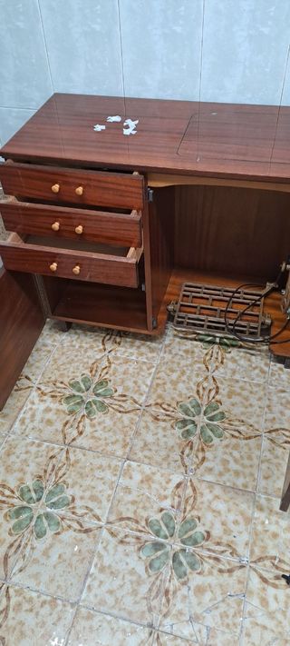 Mueble máquina de coser Alfa Rotamatic