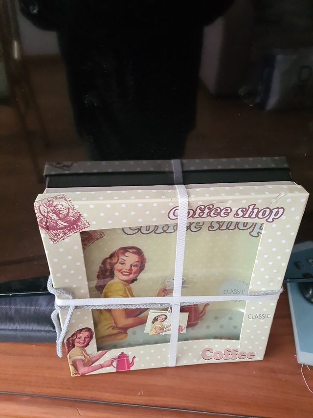 Bandeja Coffee Shop nueva por 8 euros