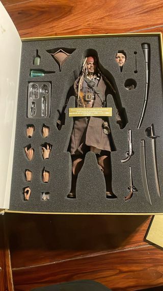 Hot toys jack sparrow DX06 acepto cambioen mano