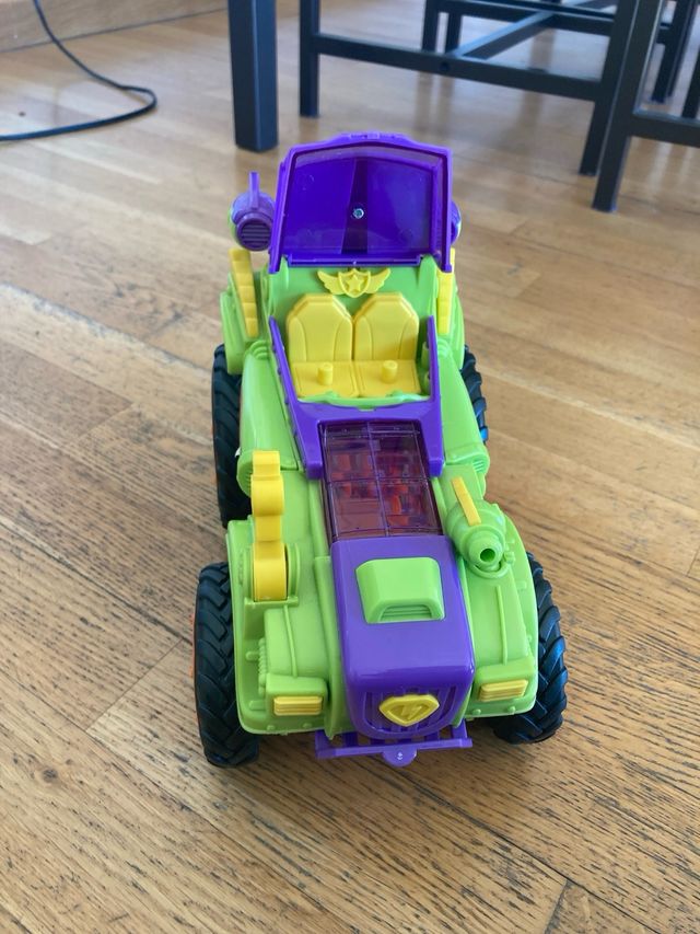 Monster roller villano Superthings