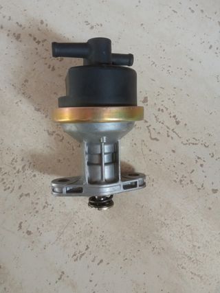 Bomba combustible