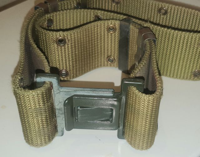 Cinturones equipación militar