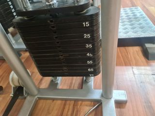 Maquina abdominales y lumbares.