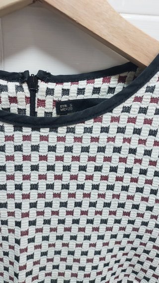 Blusa con ribetes de Sfera