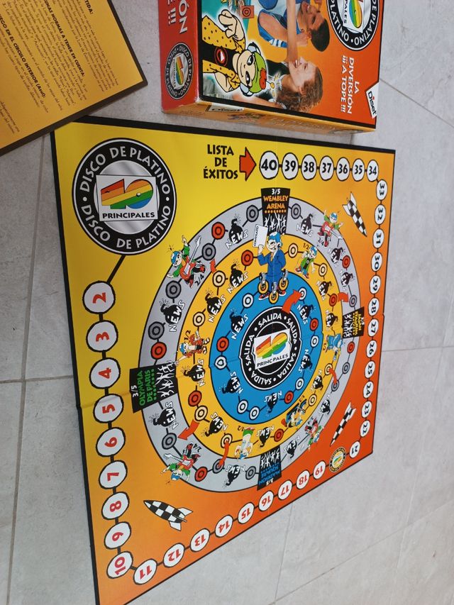 Juego mesa 40 principales