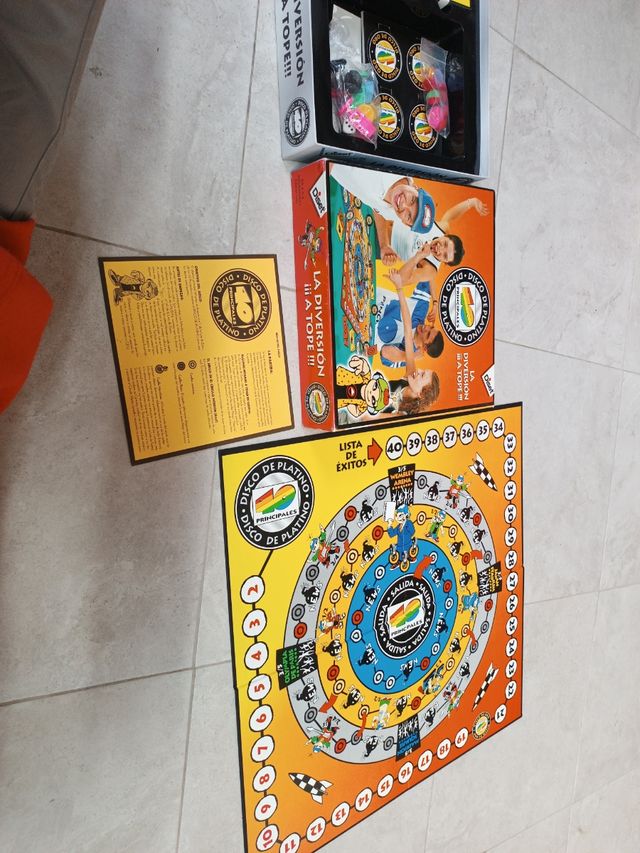 Juego mesa 40 principales