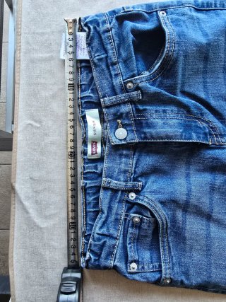 Pantalón tejano Levi's 511 15- 16 años