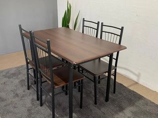 Mesa comedor o cocina con 4 sillas NUEVO
